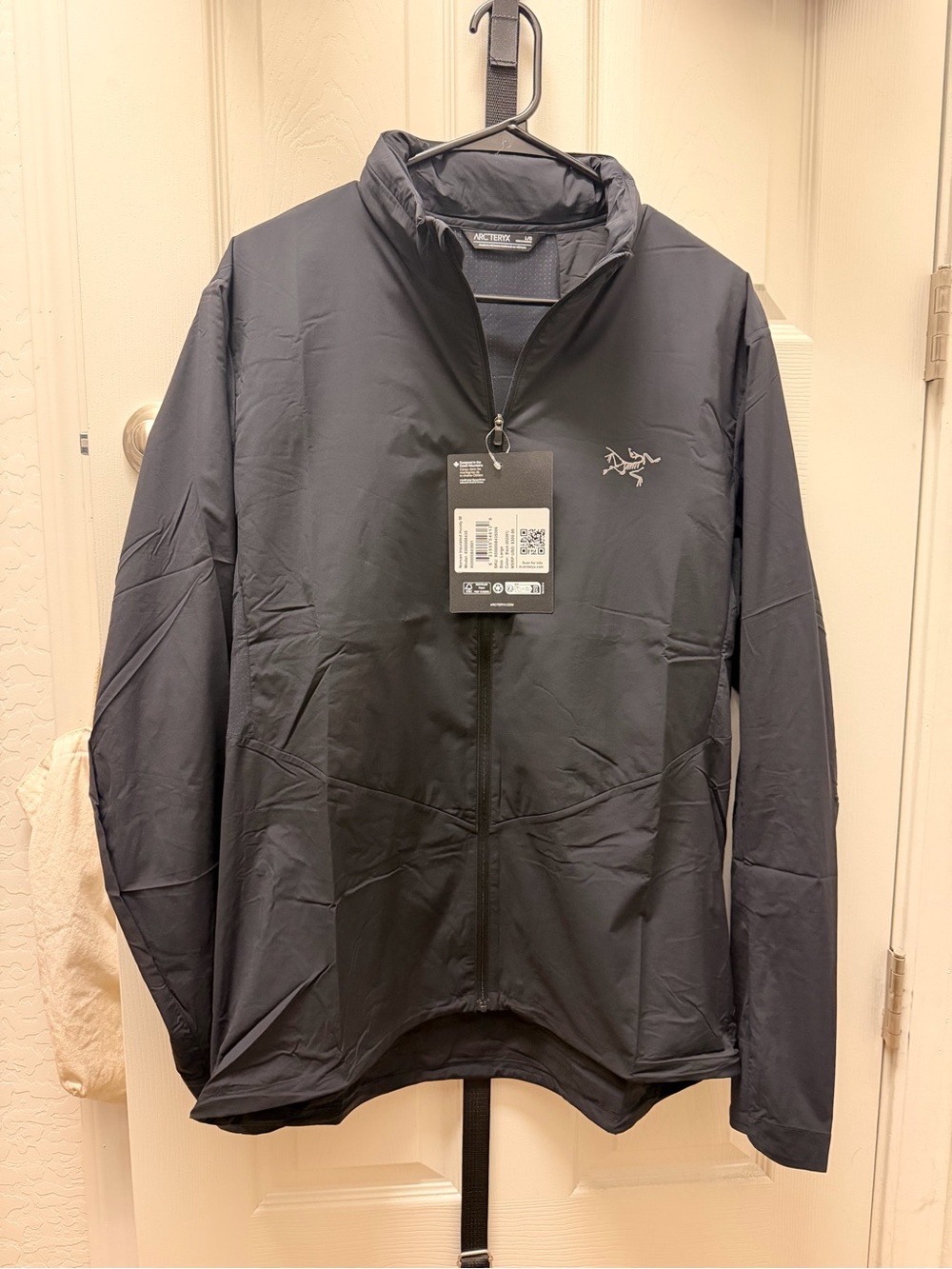 Arc'teryx Norvan Men’s Black Lightweight Zip Jacket